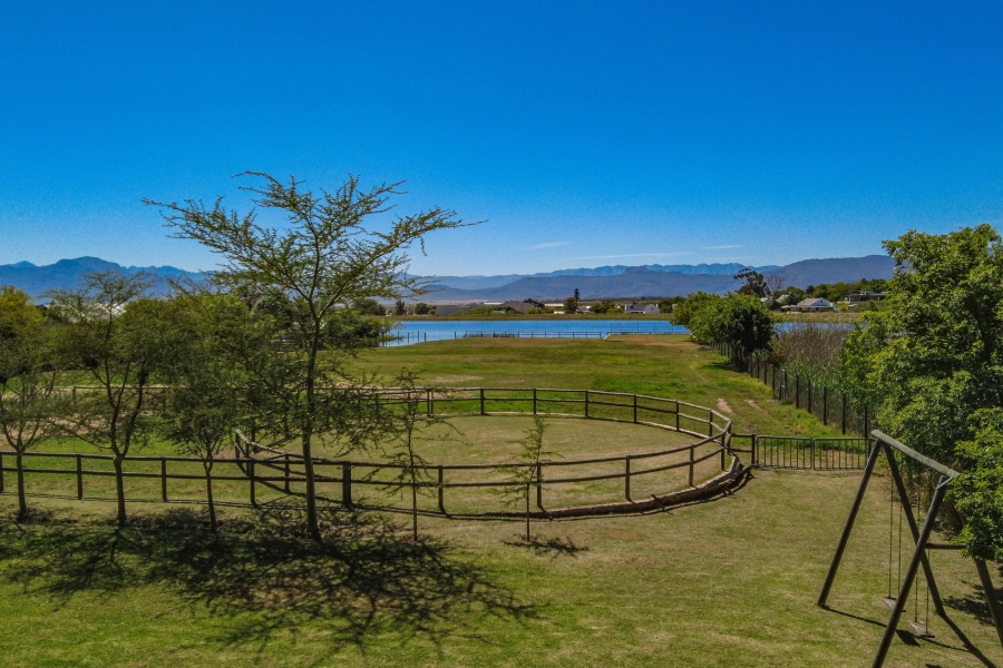 4 Bedroom Property for Sale in Riebeek Kasteel Western Cape